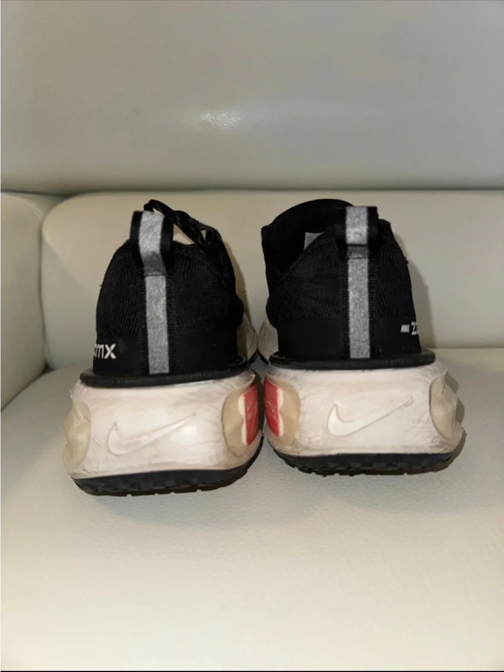 NIKE ZOOMX WOMEN’S RUNNING SNEAKER
